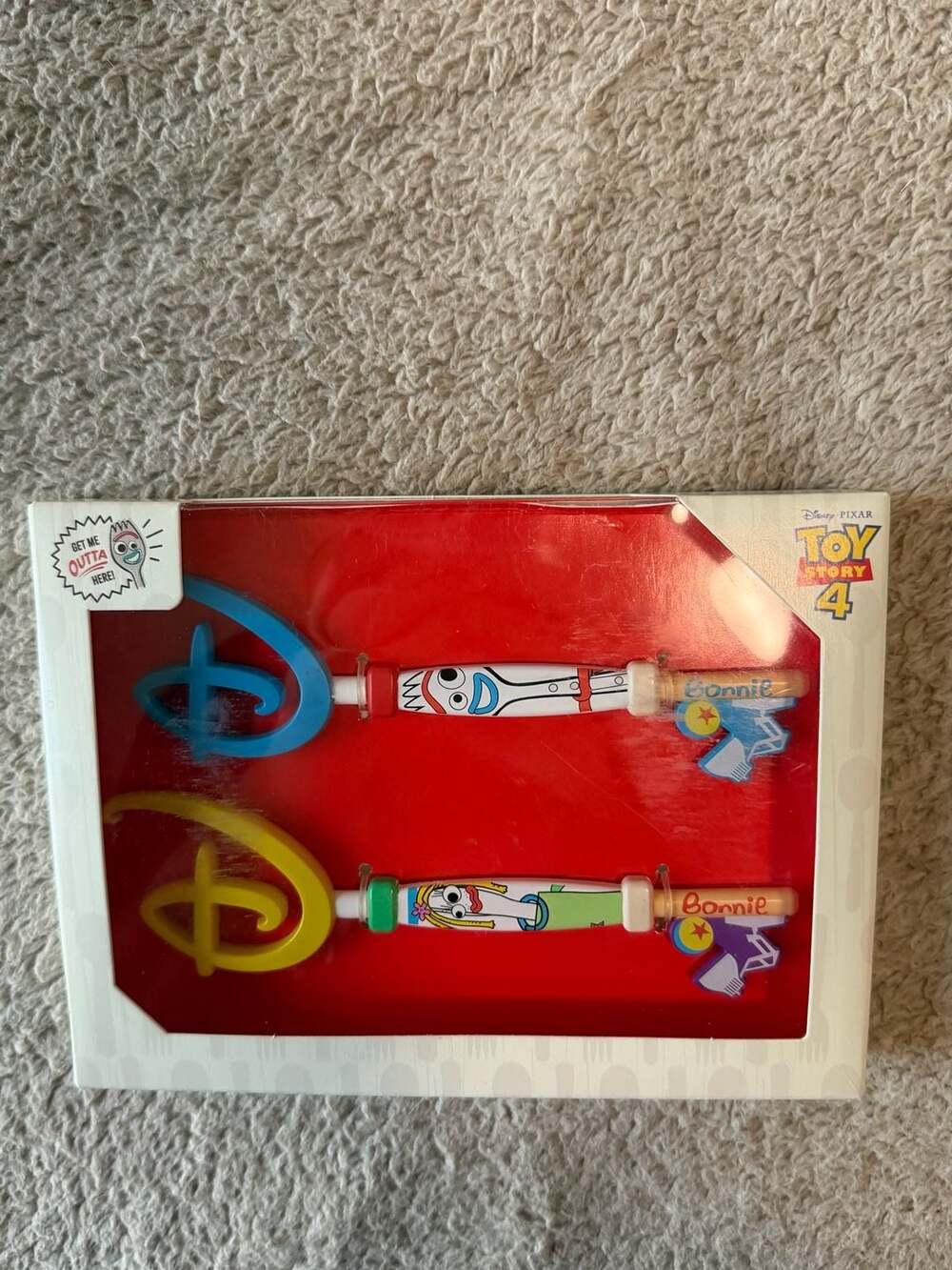 Disney Store Toy Story 4 Forky and Karen Beverly Collectible Key Set